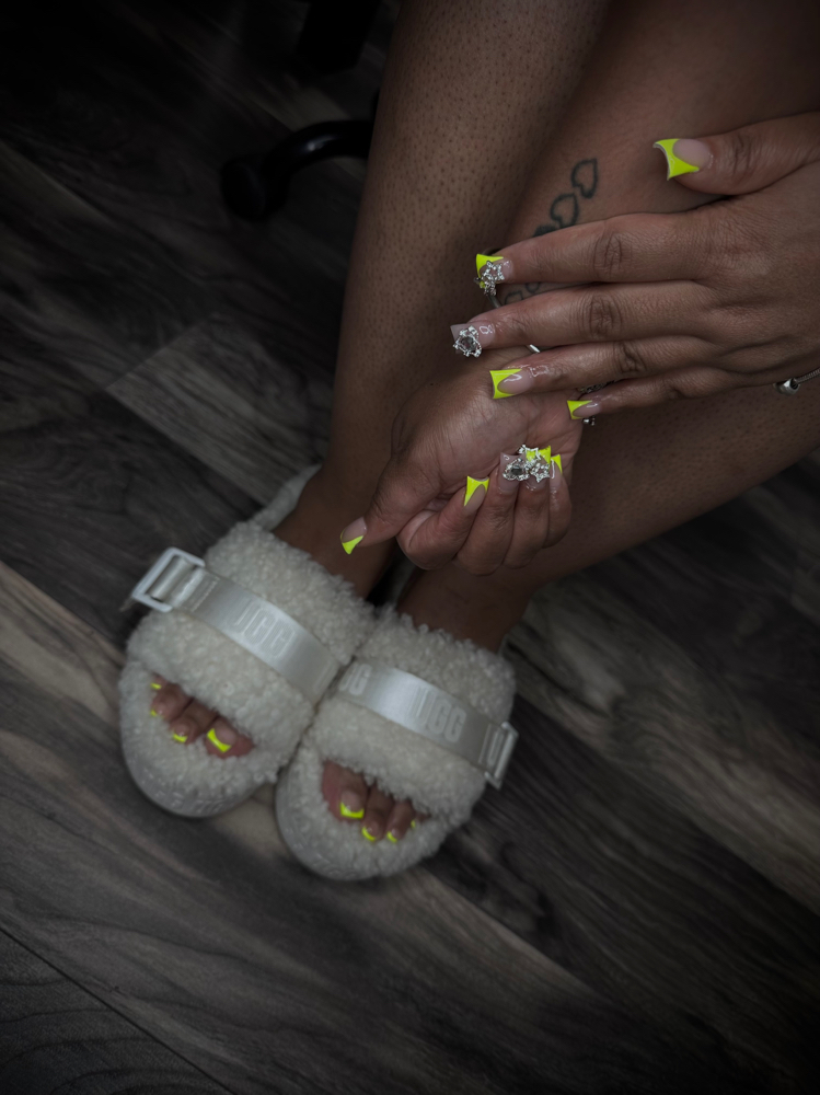 Hands&feet SPECIAL 💅🏽🩷 at Prétty Trappé Nailś in !!, IN