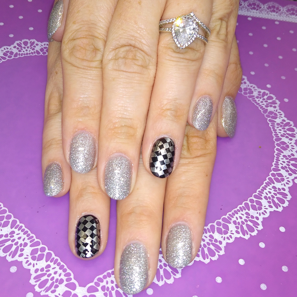 Take Off at Theresa's Nails in Howland, OH