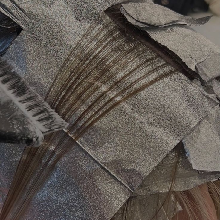 Moderate lowlight at Luxe Brunette Co. in Bend, OR