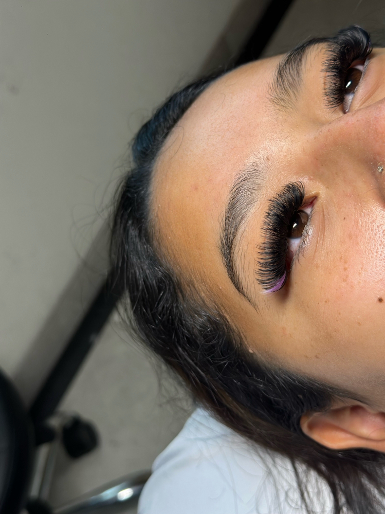 Mega Lash Extensions