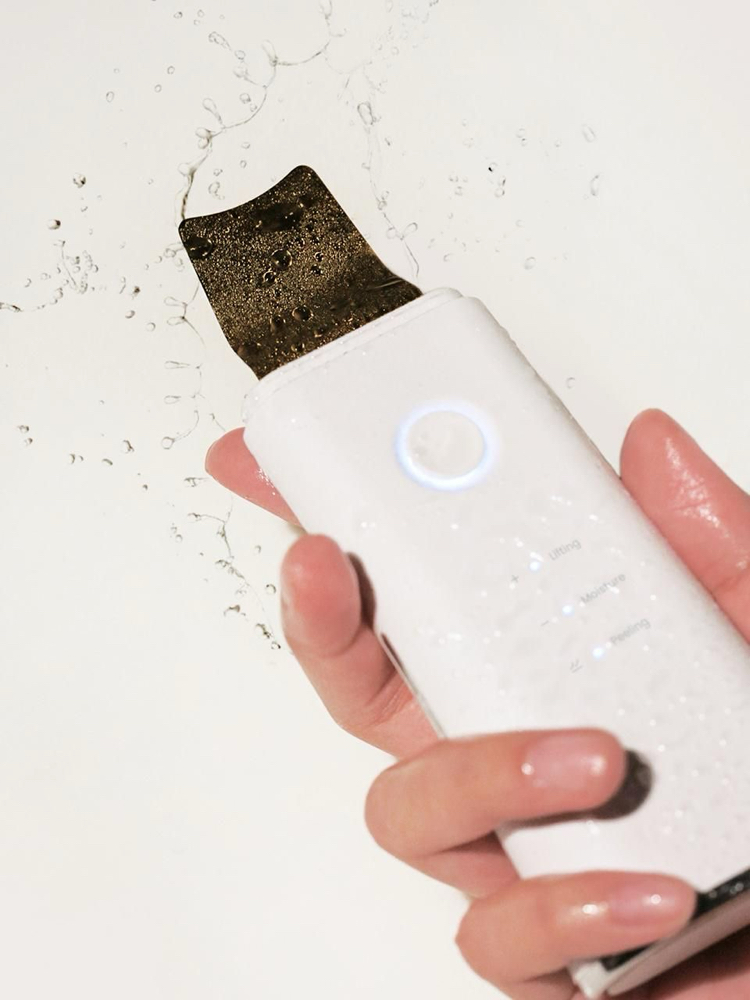 Deep Pore Cleansing Facial at IKONIK BEAUTY BAR in Eastchester, NY