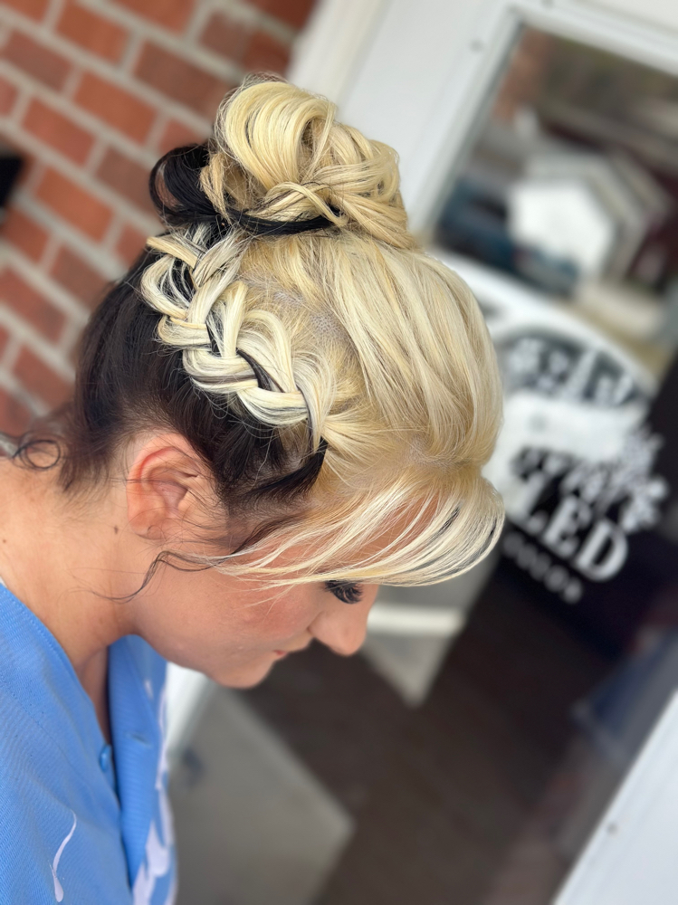 Hair Styling/Makeup