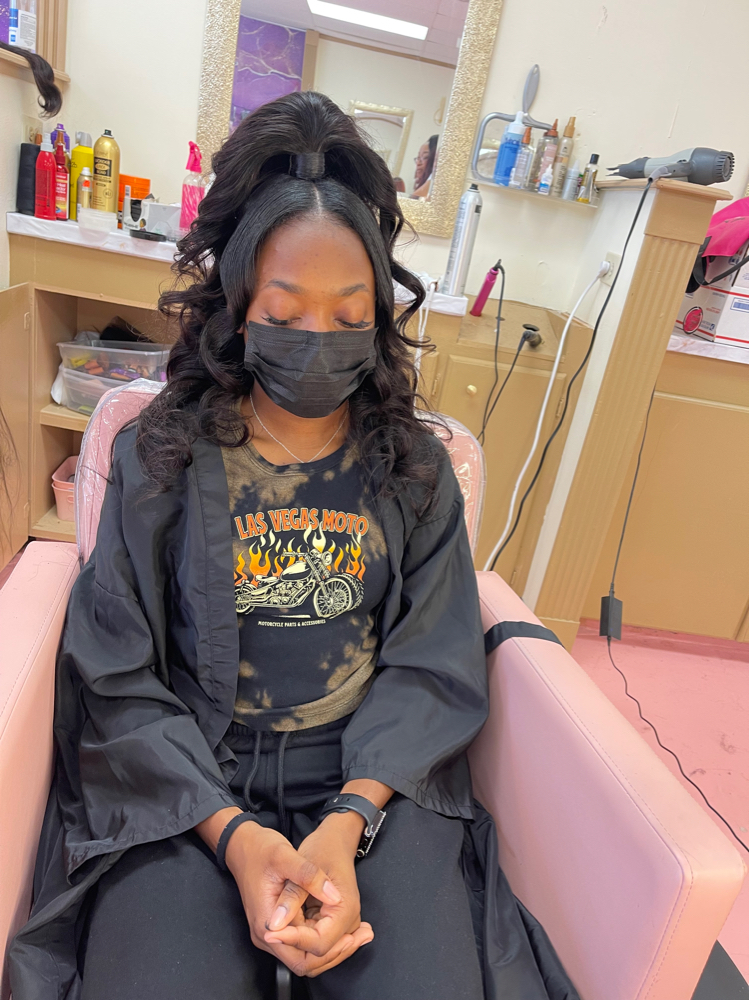Half Up Half Down Install at 𝑬𝒍𝒊𝒕𝒆 𝑯𝒂𝒊𝒓𝒔𝒕𝒚𝒍𝒊𝒔𝒕 in Conroe, TX