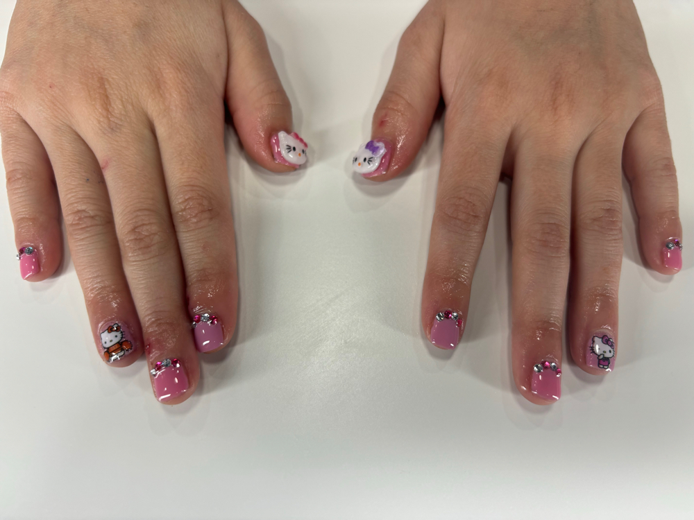 Childrens Gel Manicure at Emerald pearl in Crystal City, TX