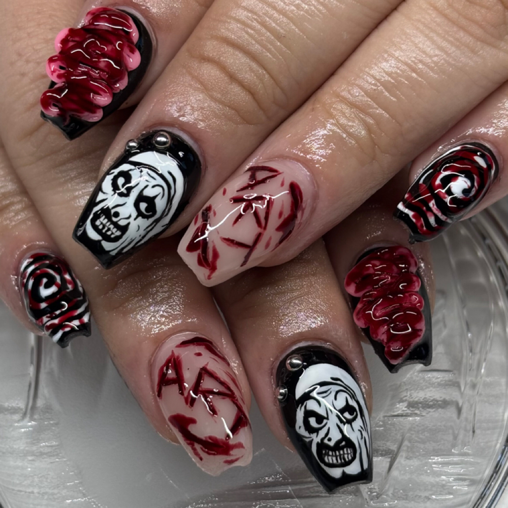 Level 4 at Honeymoon Nail Set in Pacoima, CA