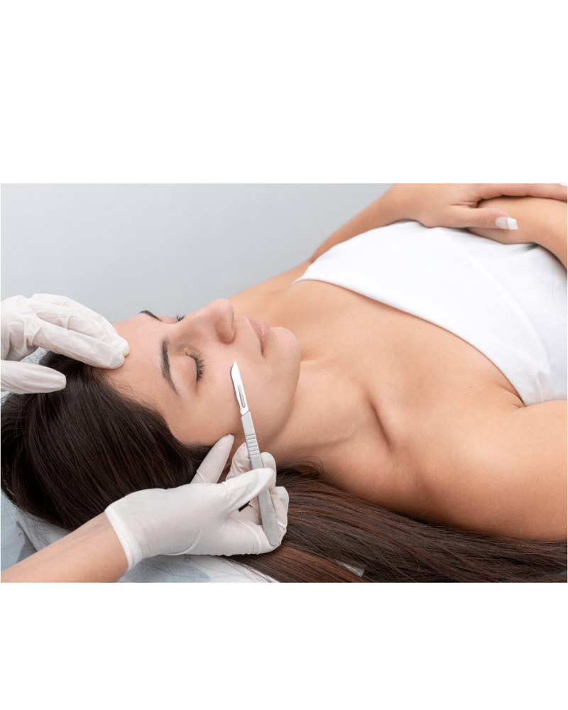 Signature Luxury Glow Dermaplane