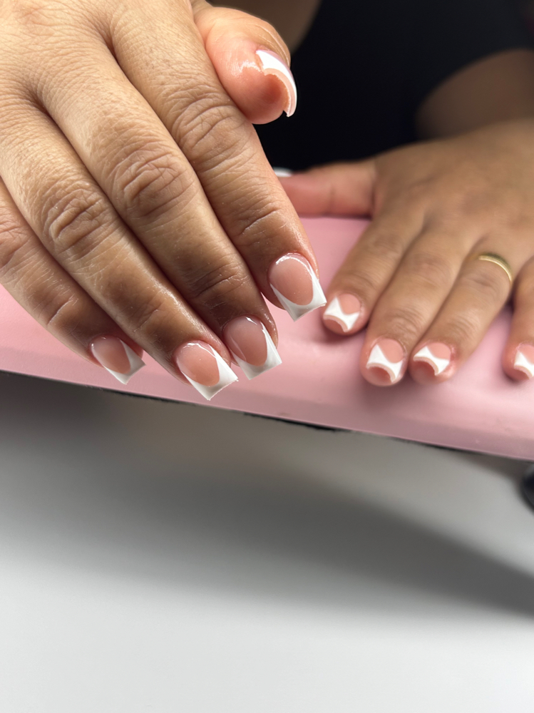 French Tip/ V-cut