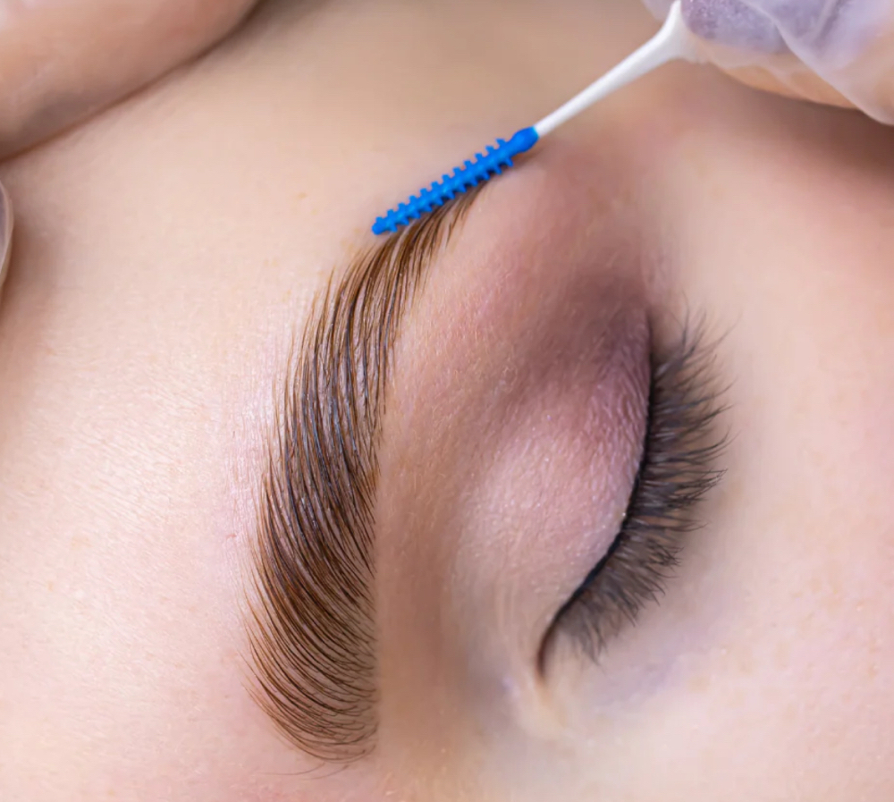 Eye Brow Tinting