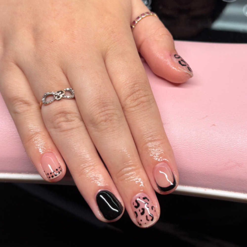 Detail Design Builder Gel Manicure at Modern Mane Salon in Selah, WA