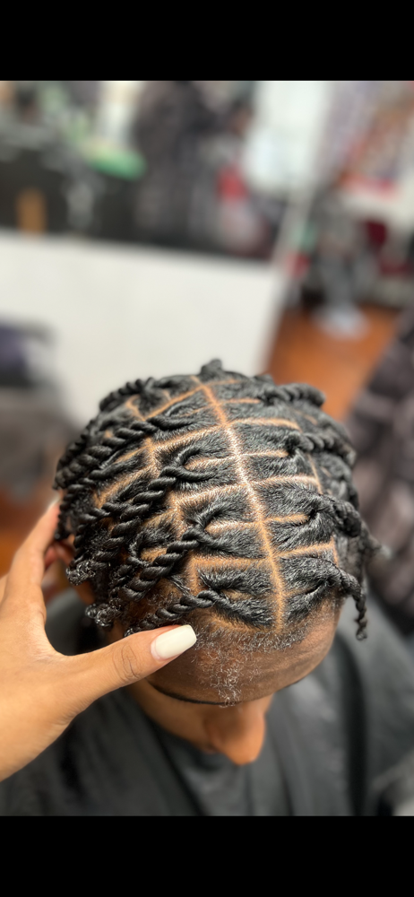 Invisible Locs at Braidsby_hami in Seattle, WA