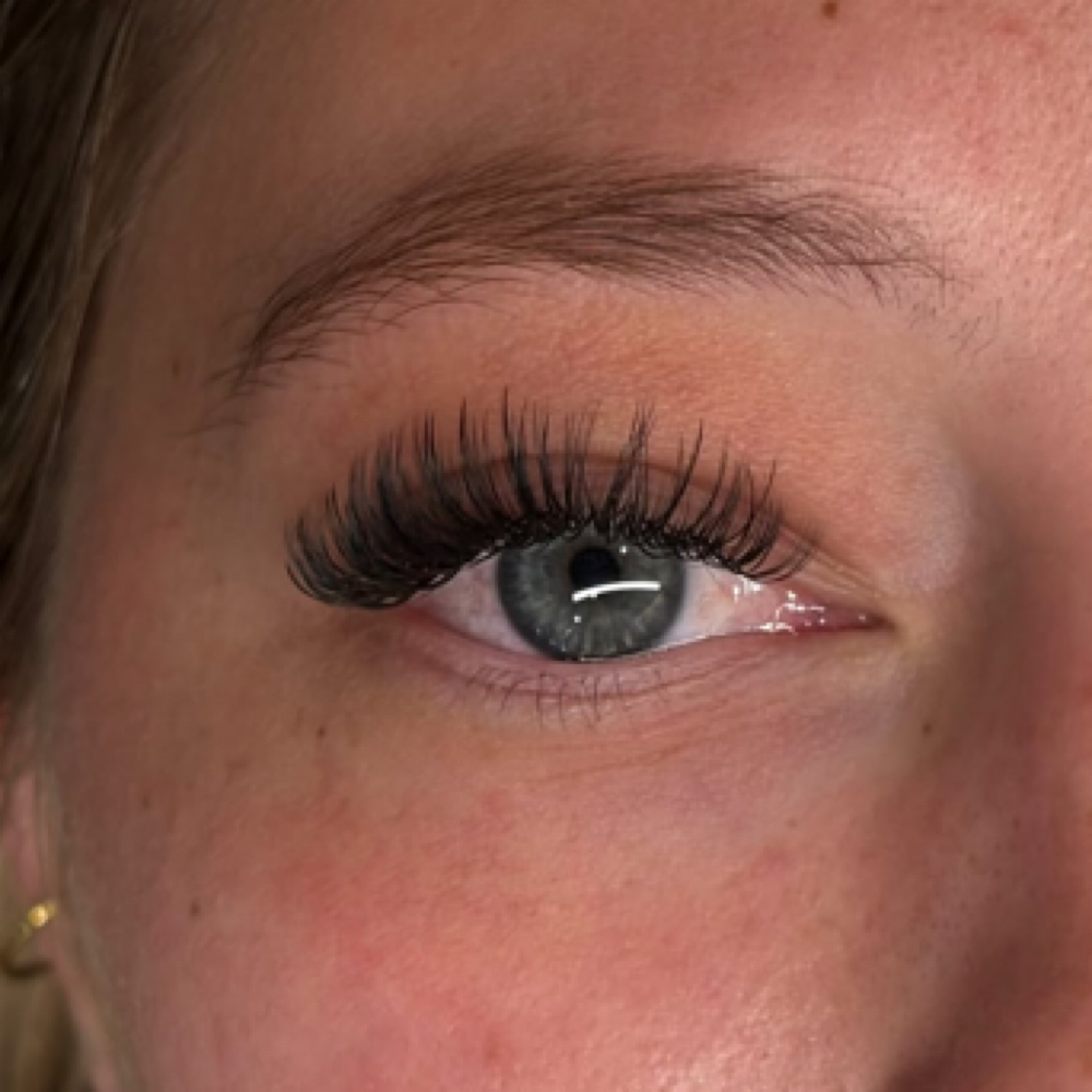 Full Set at Esxmelashes in Stephenville, TX