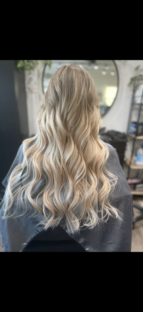 Klix Hair Extensions 1/2 Head 22’’