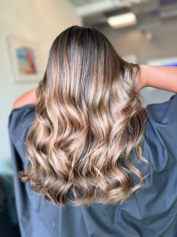 Base Color / Full Balayage