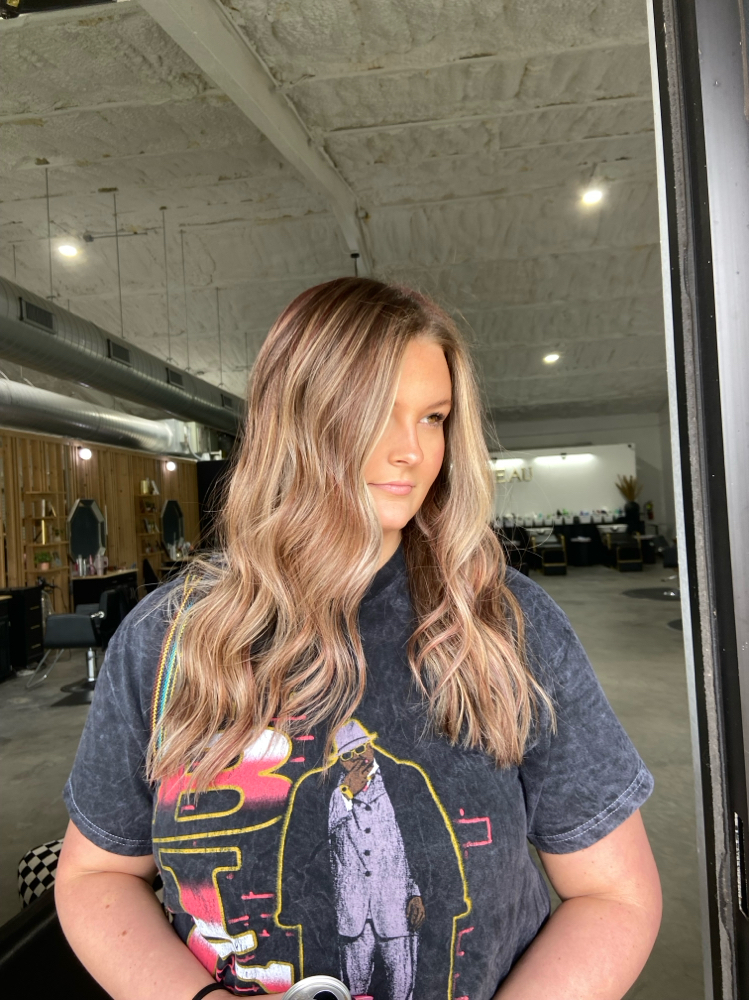 Lowlight at The Glamm Room in Sulphur Springs, TX