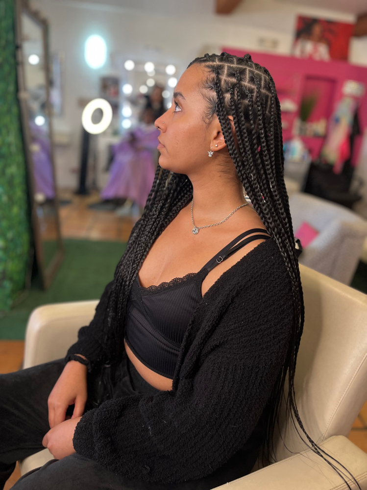 Medium Knotless Braids