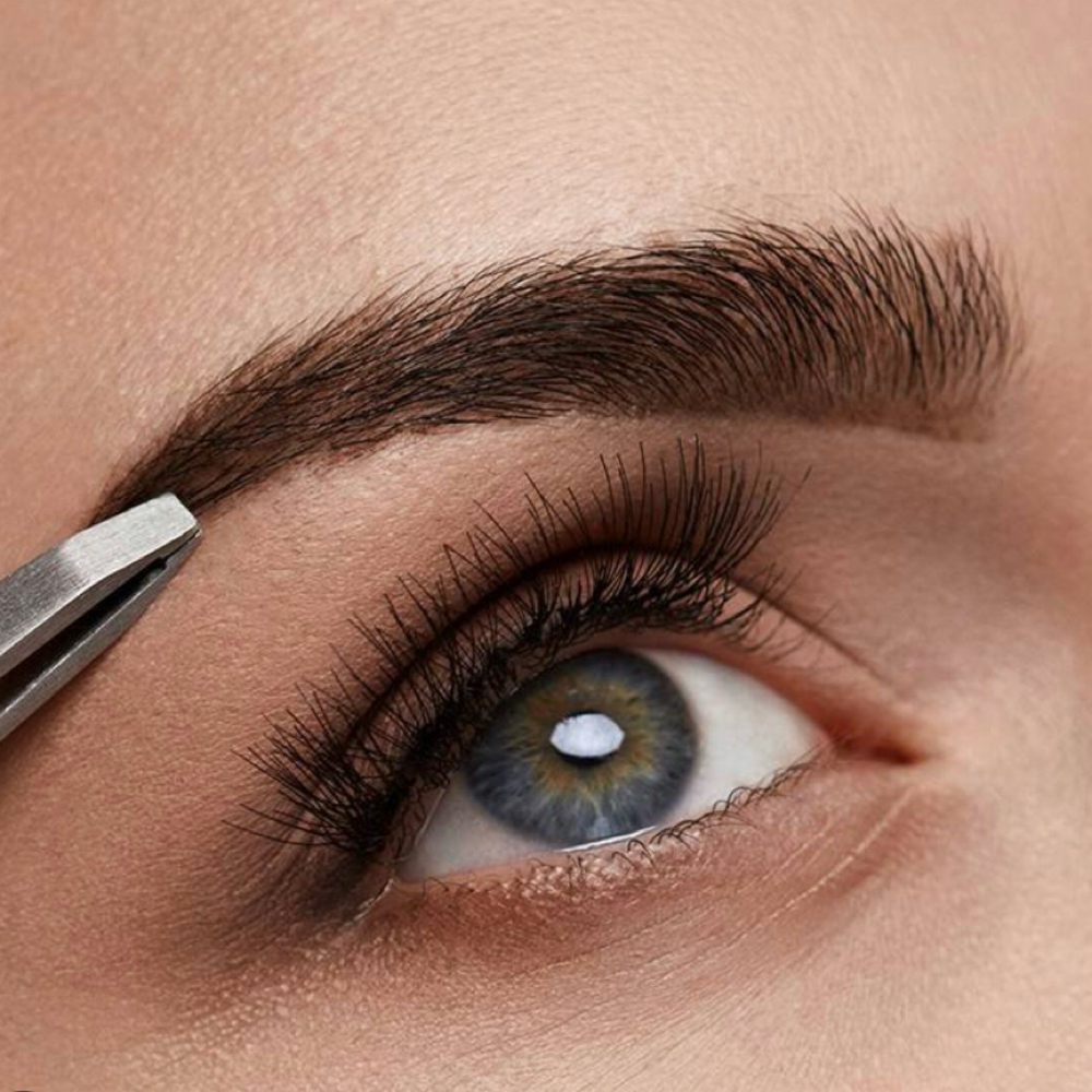 Brow Tweeze at The Bubble Aesthetics and Spa in Soddy Daisy, TN