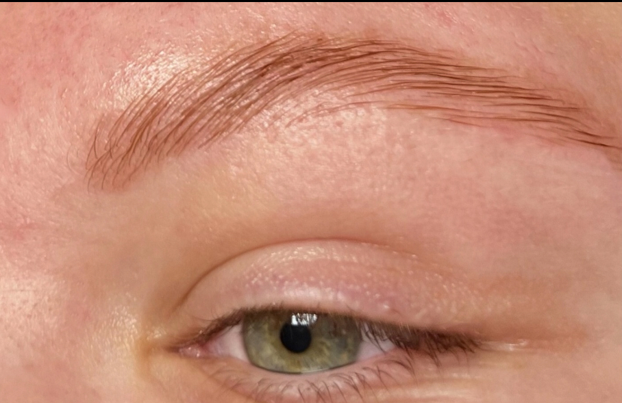 Brow Lamination & Tint