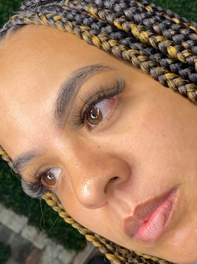 Signature Brow Shaping