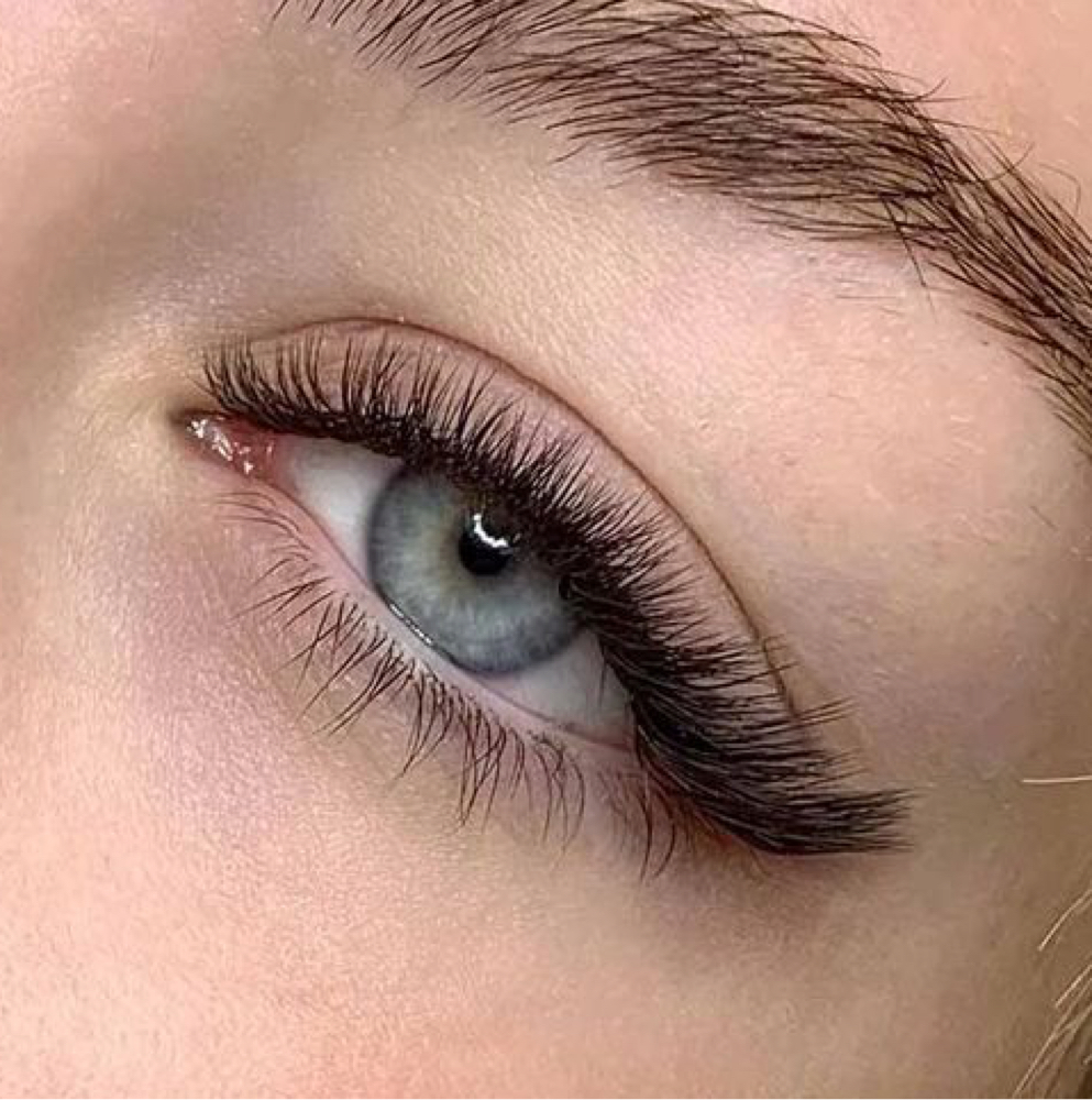 Fox Eye Eyelash Extensions