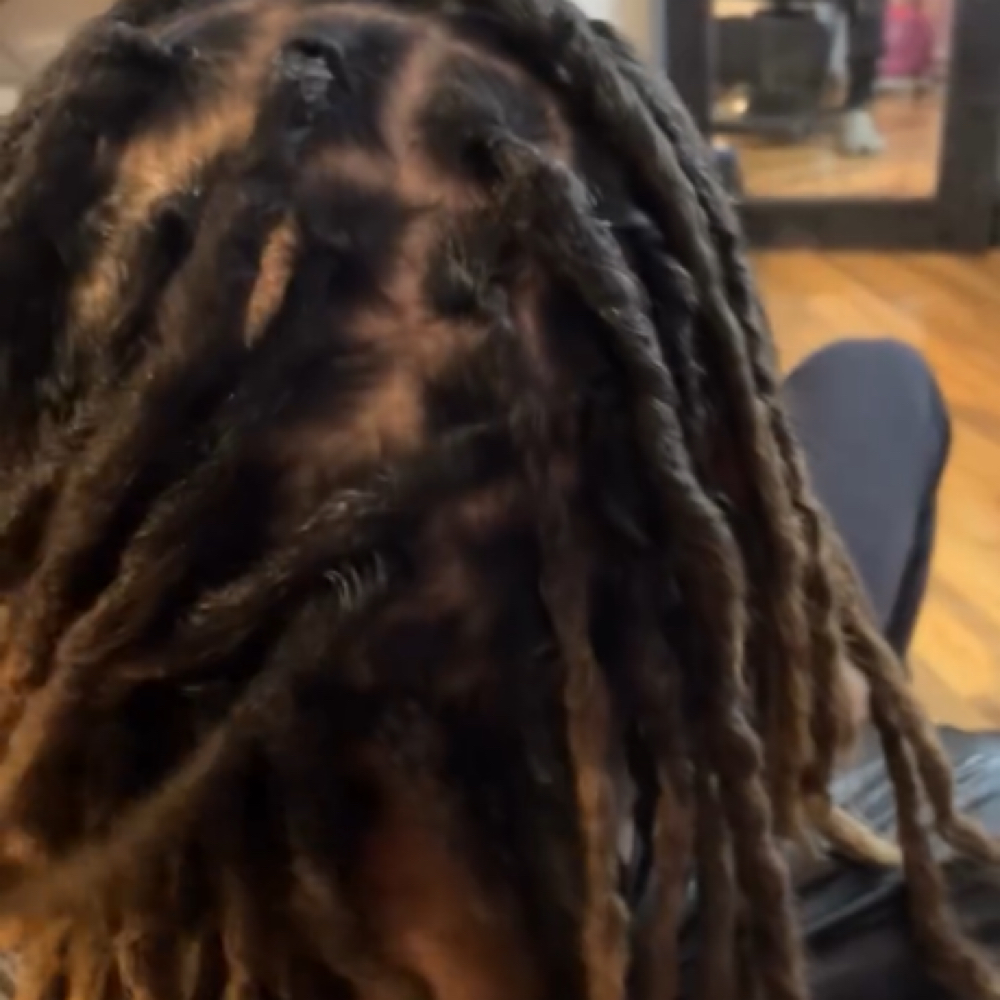 Dread Retwist at Kricket Styles in Chula Vista, CA