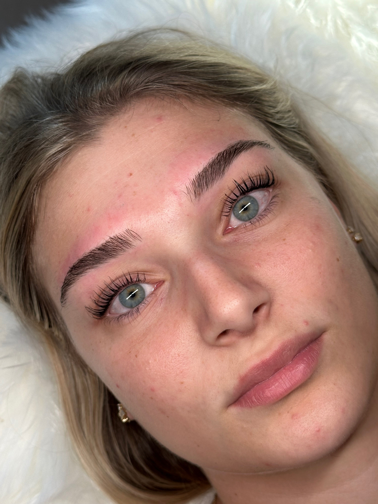 Lash Lift And Tint