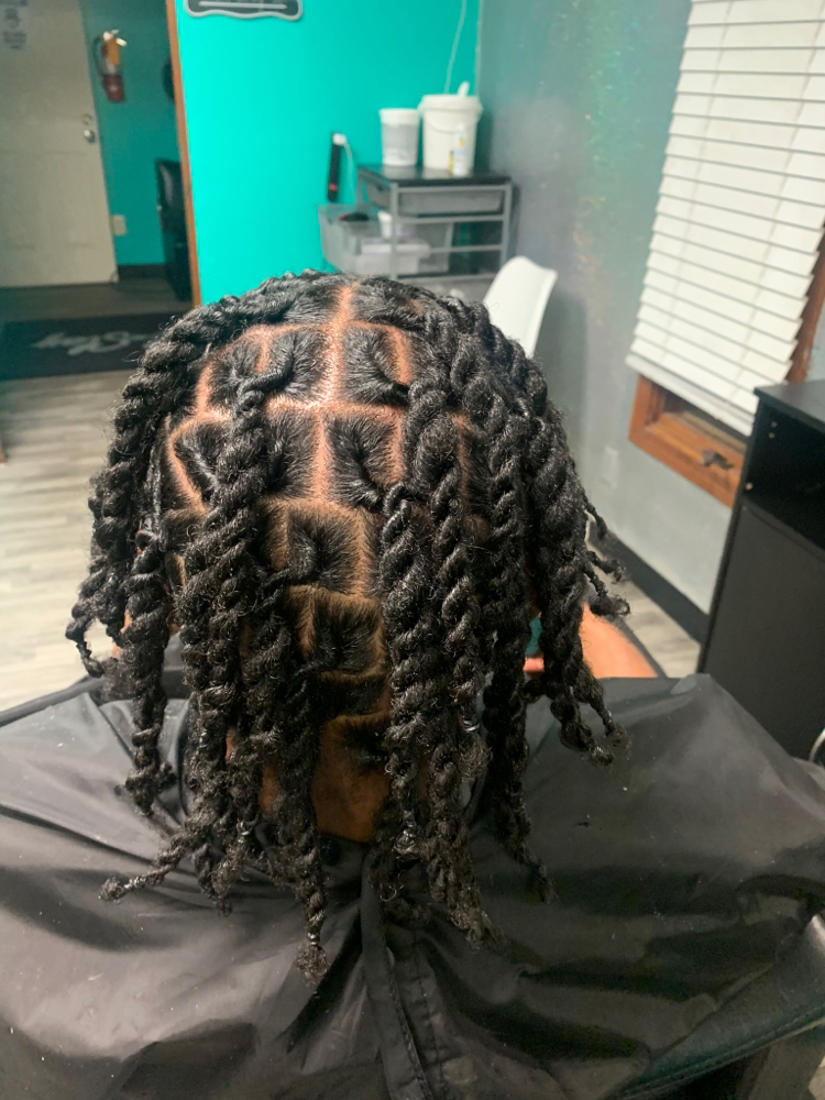Retwist And Style Above Shoulders