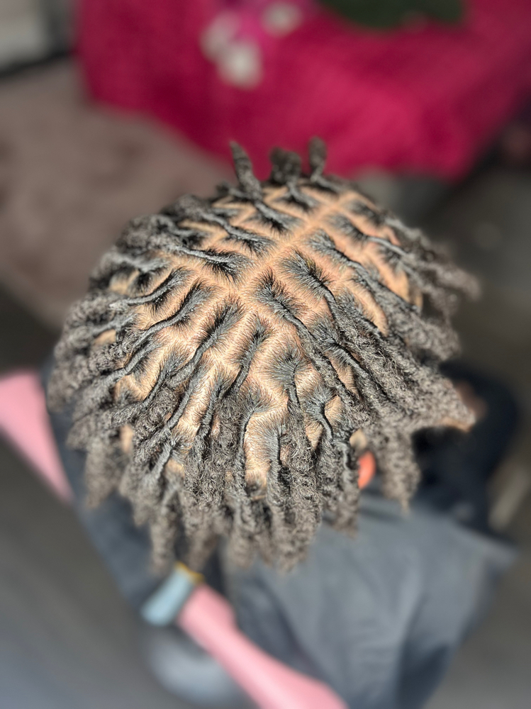 Retwist No Style (20-80 Locs)