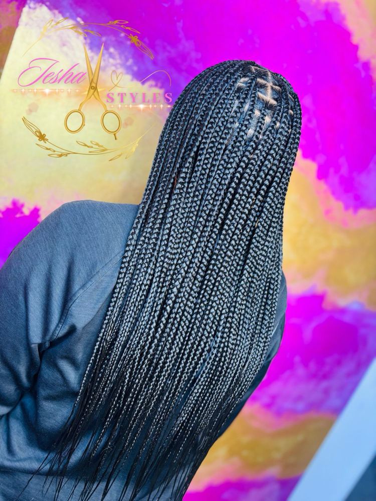 Knotless Smedium No Friday/Saturday