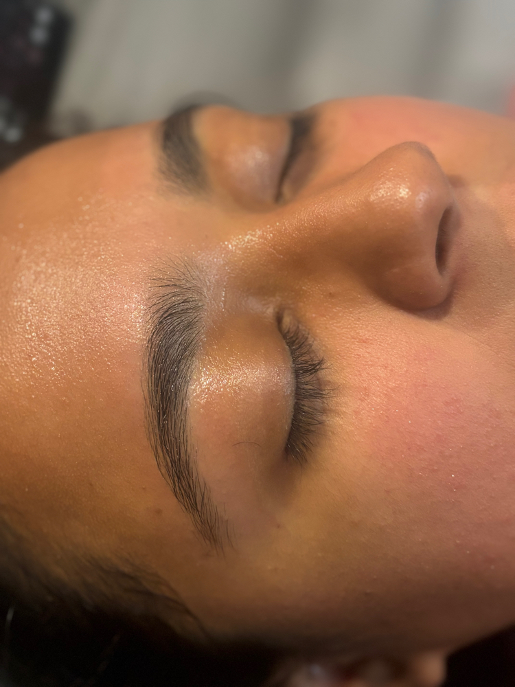 Brow Wax at B YOURBEAUTY in Aurora, IL