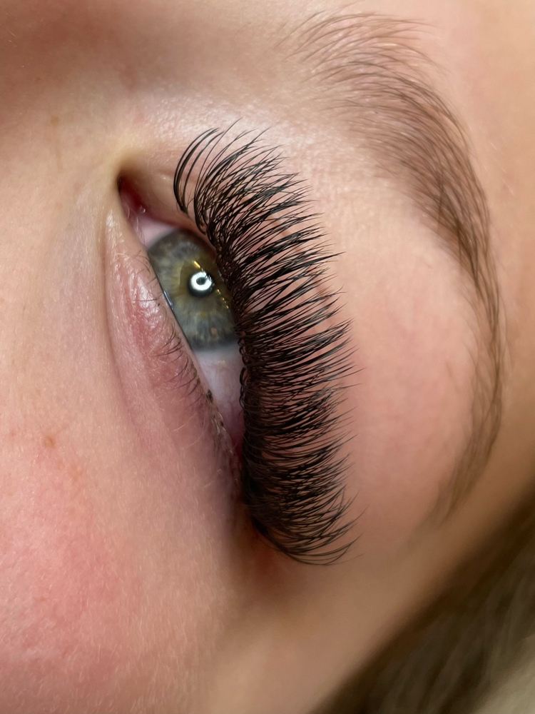 Volume Lash Extensions