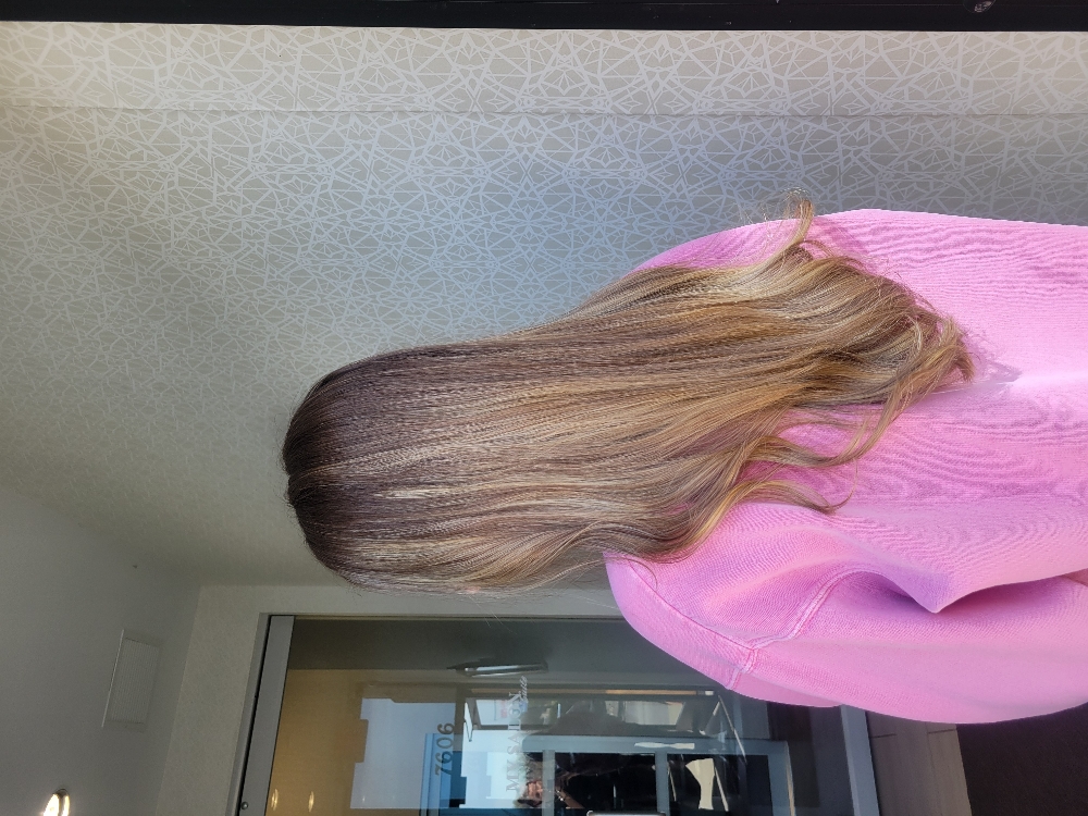 Long hair Blowout