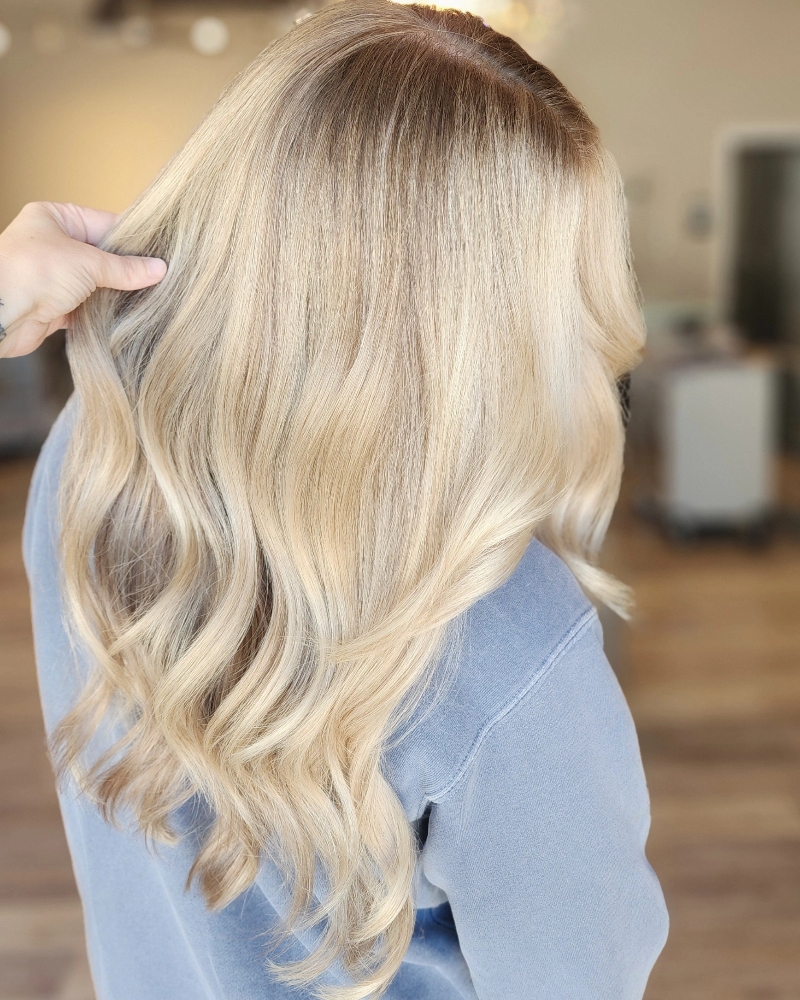 Full Highlight/Balayage & Haircut