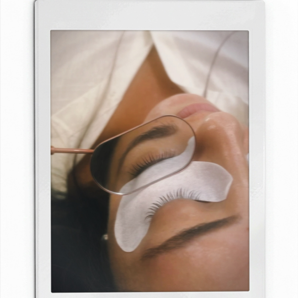Lash Extensions Removal at Browology Bar & Co in Tampa, FL