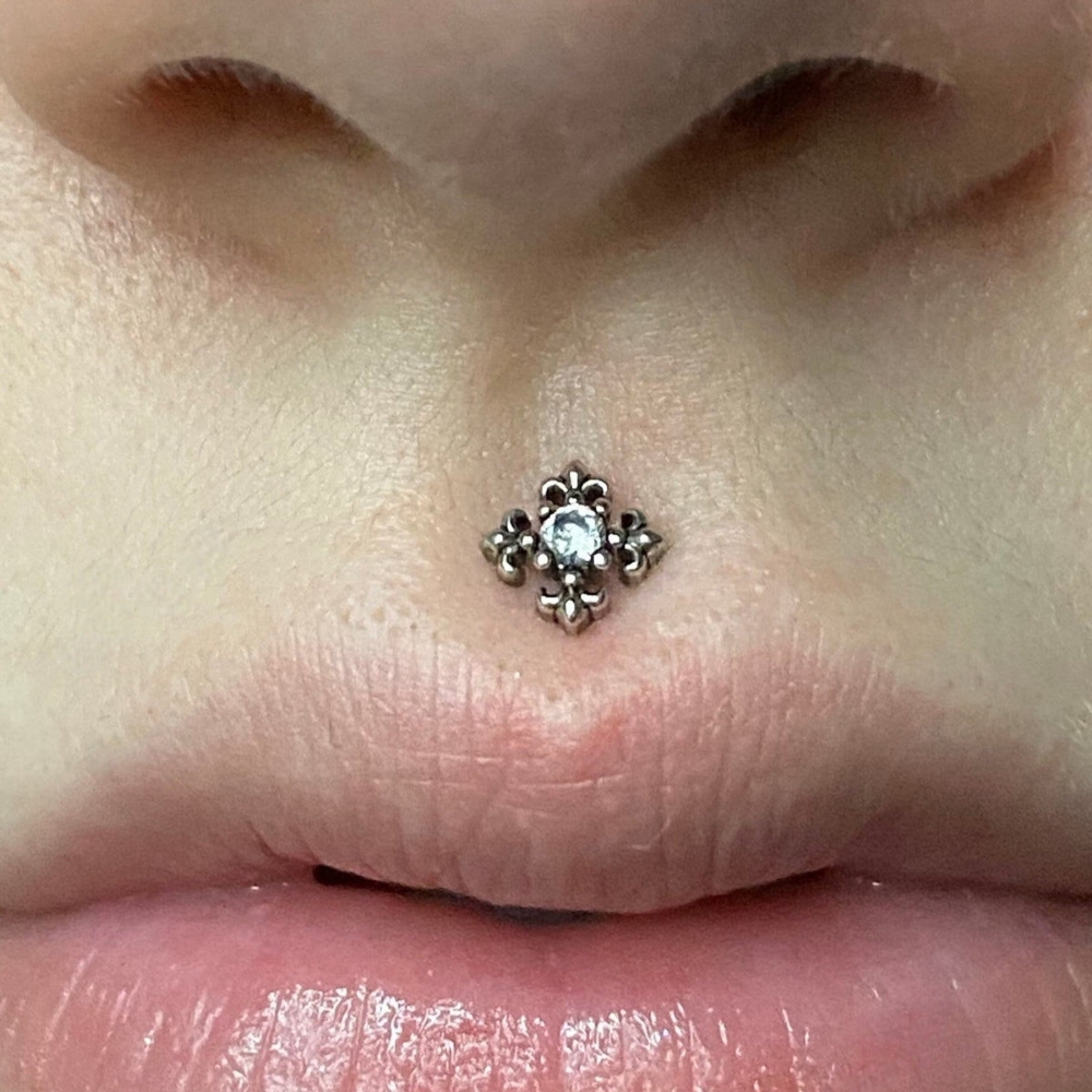 Medusa Piercing*