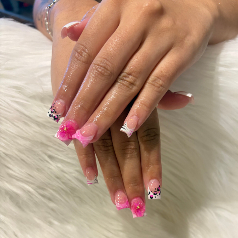 Bestie Deals at AcrylicsByLili in Lubbock, TX