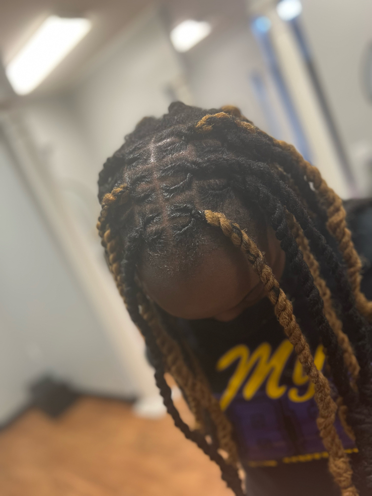 Invisible Locs Touch Up