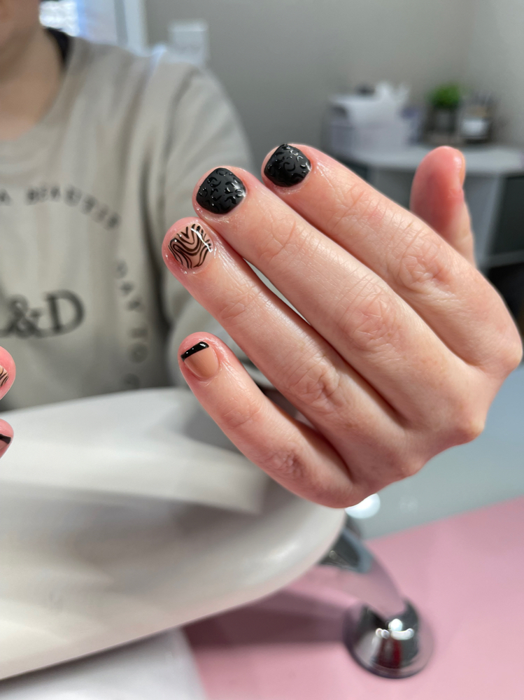 Gel Manicure + Design