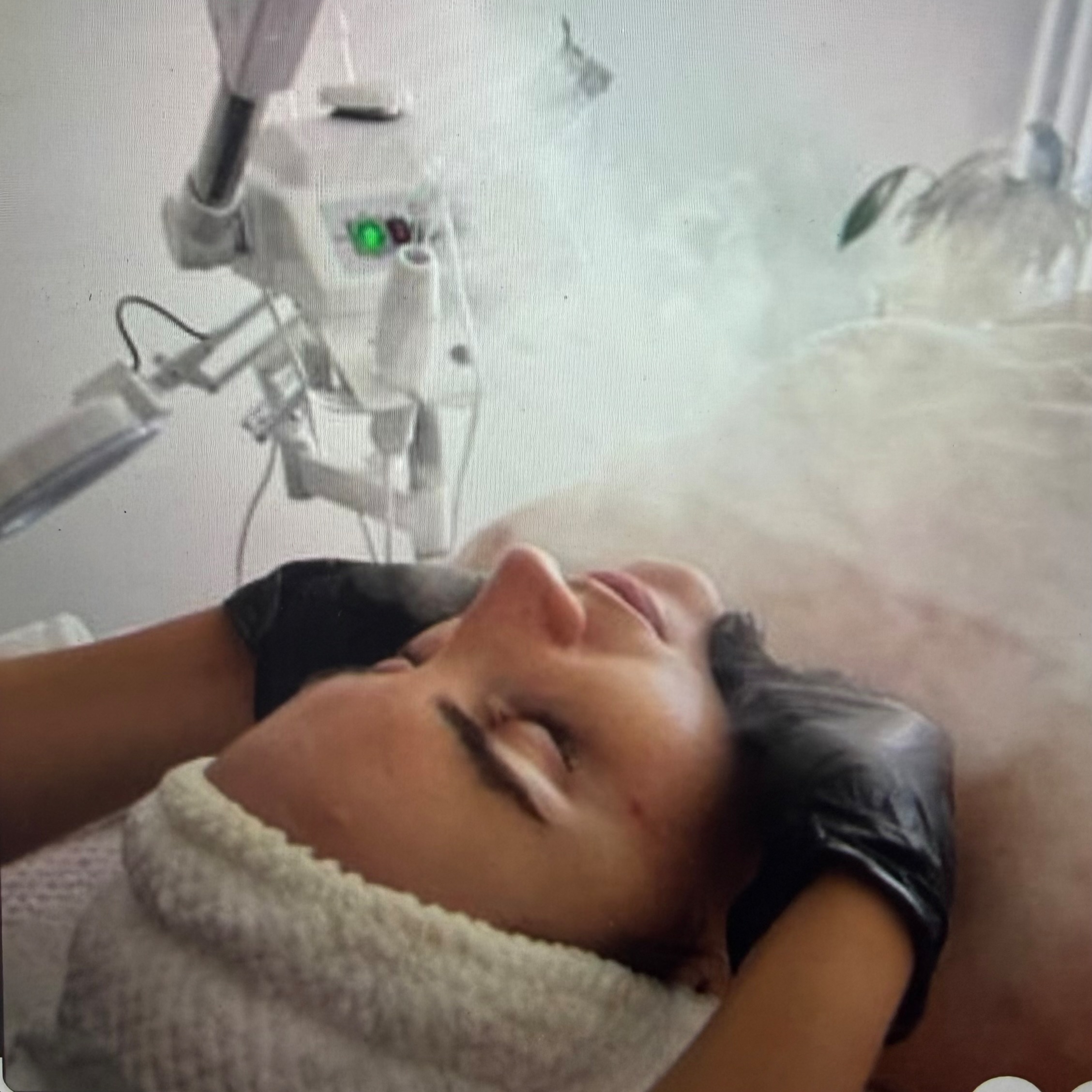 Basic Steam Facial at TwineXbeauty in tucson, AZ