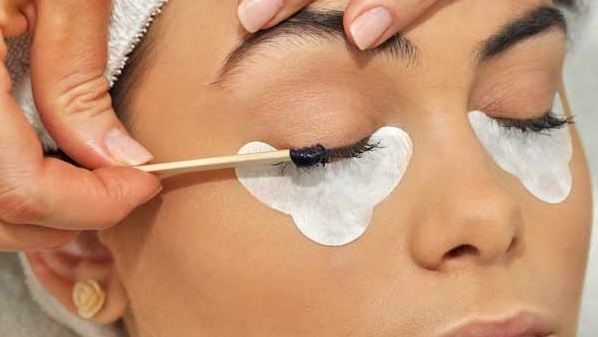 Lash Tinting
