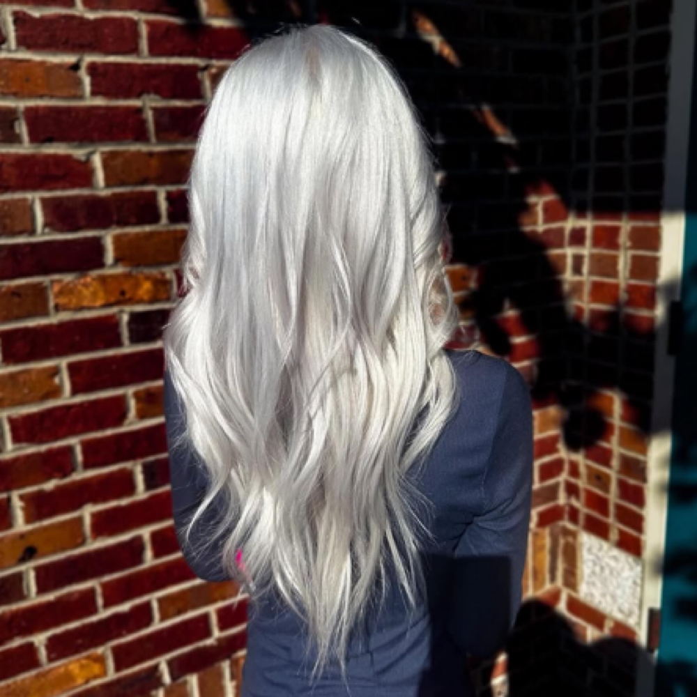 Total Blonde at Tay Does Hair in Conway, SC