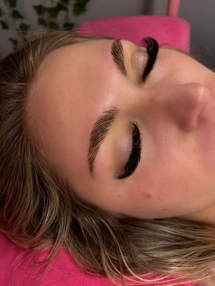 Brow Lamination Without Tint