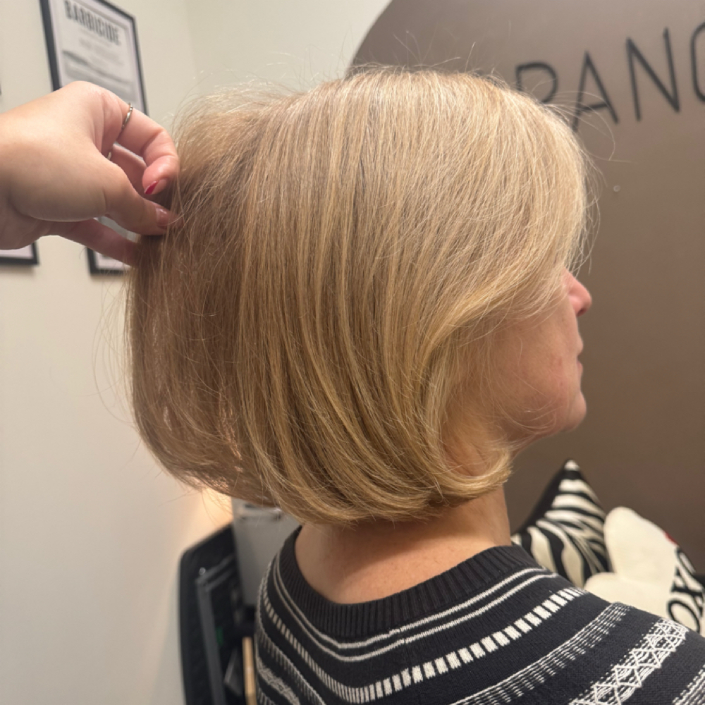 Straight Haircut at Vibrance Beauty Bar in Poughkeepsie, NY