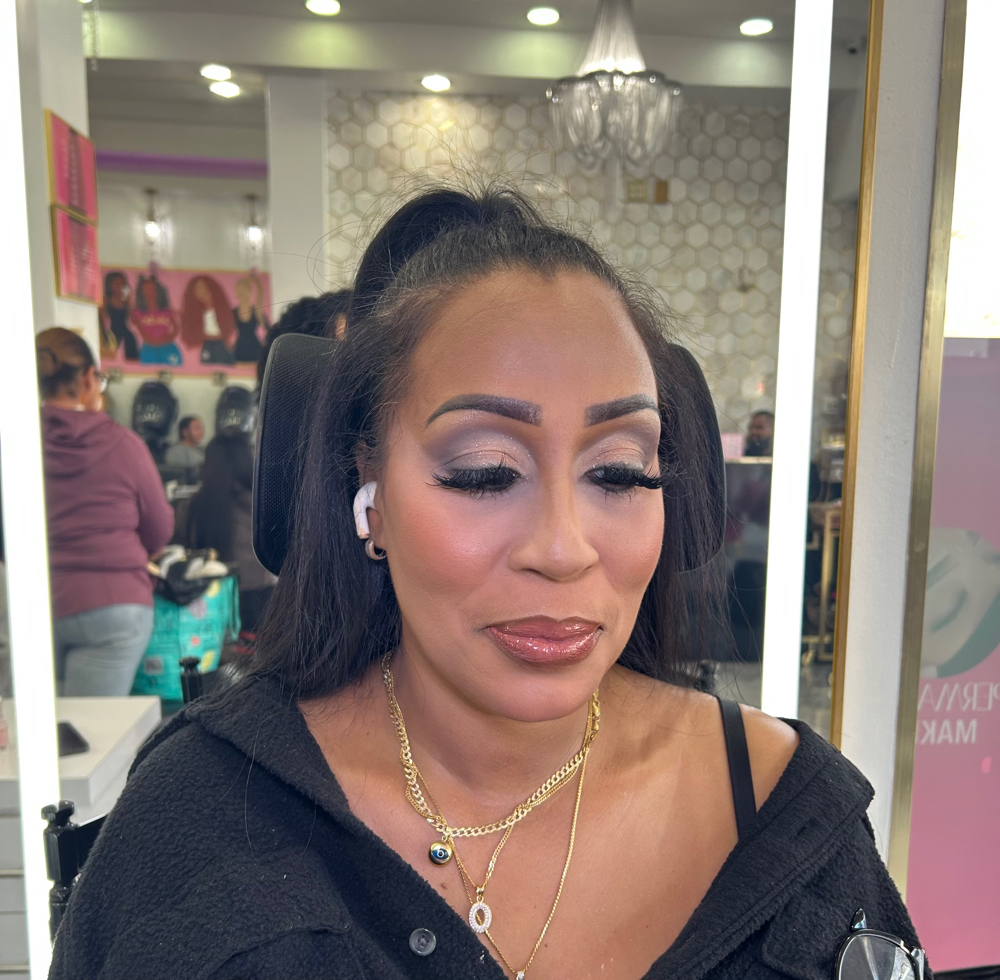 Signature Glam