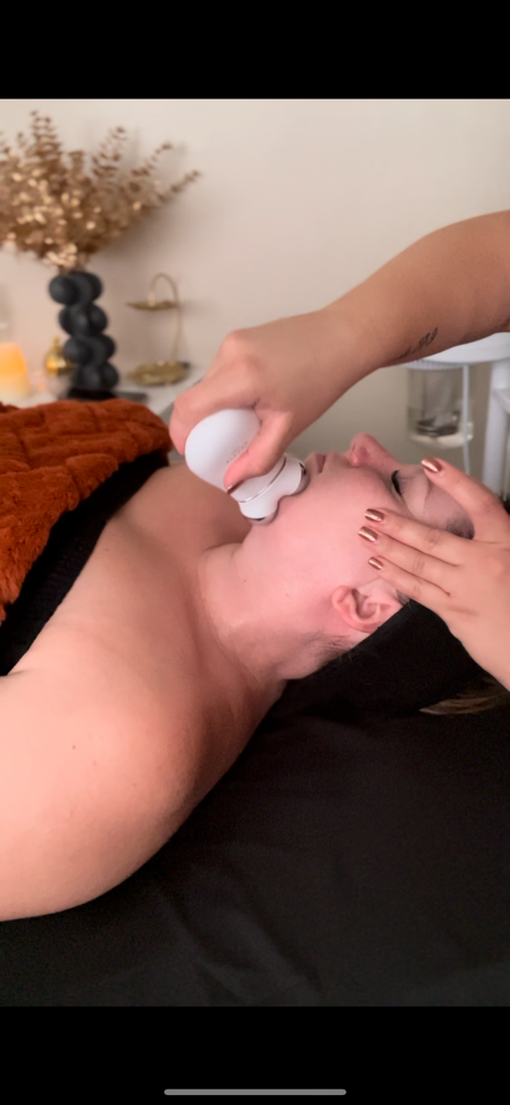 Microcurrent Facial