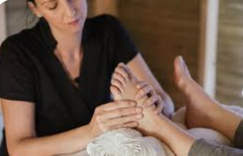 Foot scrub & pressure point massage