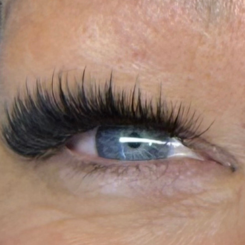 Volume Full Set at Lash Works LLC in North Windham, CT