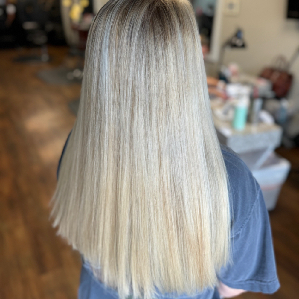 Shampoo And Blow Dry at Shelbie Johnson in Arab, AL