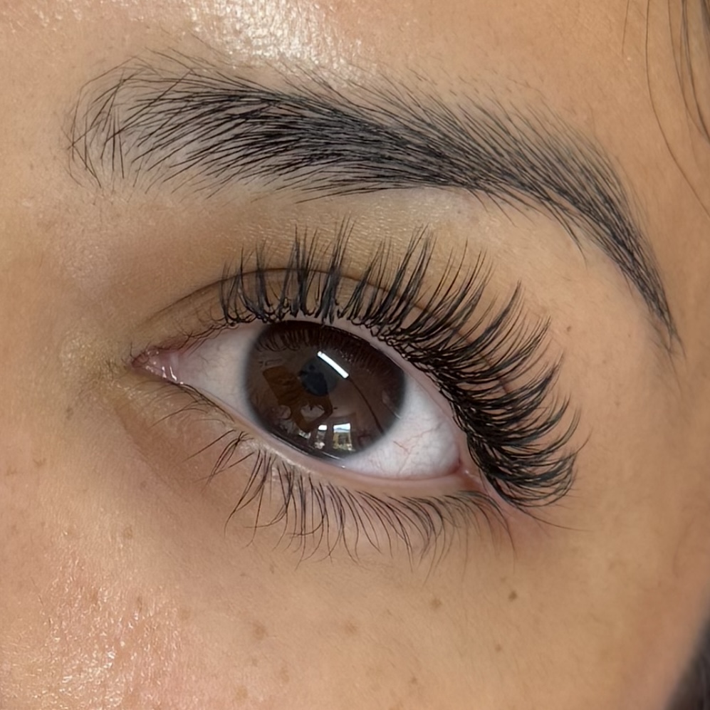 Eyelash Extension Removal