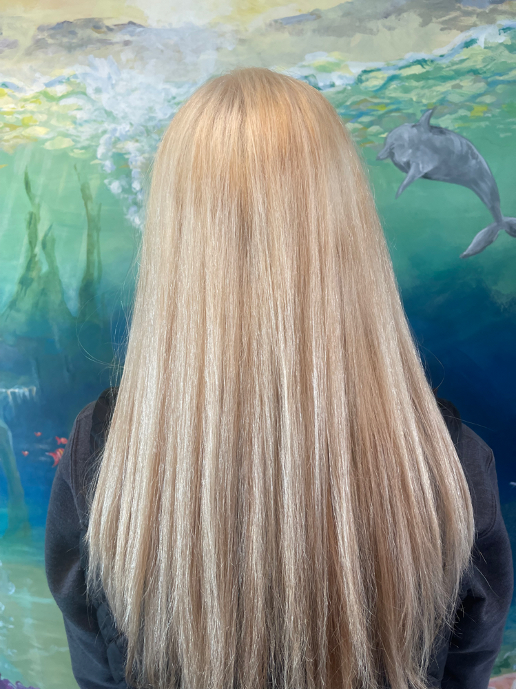 Platinum Card Color at SEA~lon in Oxnard, CA