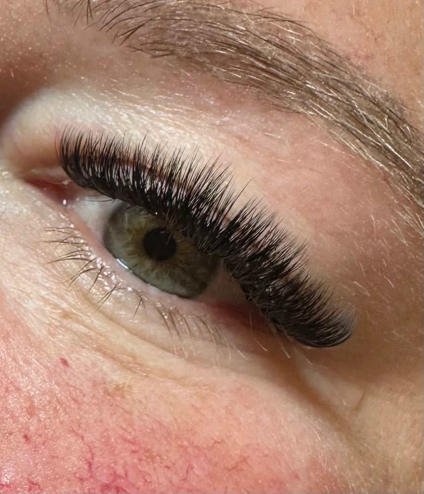 Volume Lash Extensions